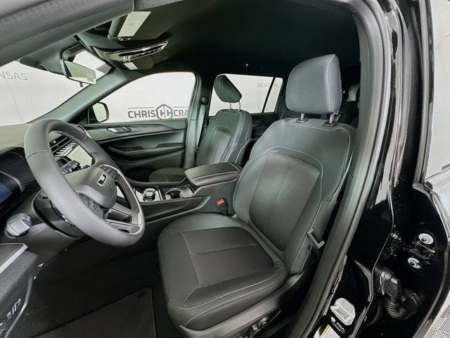 2025 Jeep Grand Cherokee GRAND CHEROKEE L LAREDO 4X4