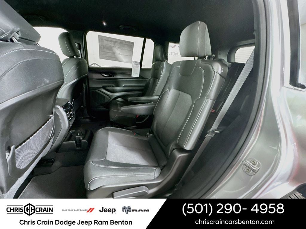 2026 Jeep Grand Cherokee GRAND CHEROKEE L LAREDO 4X4