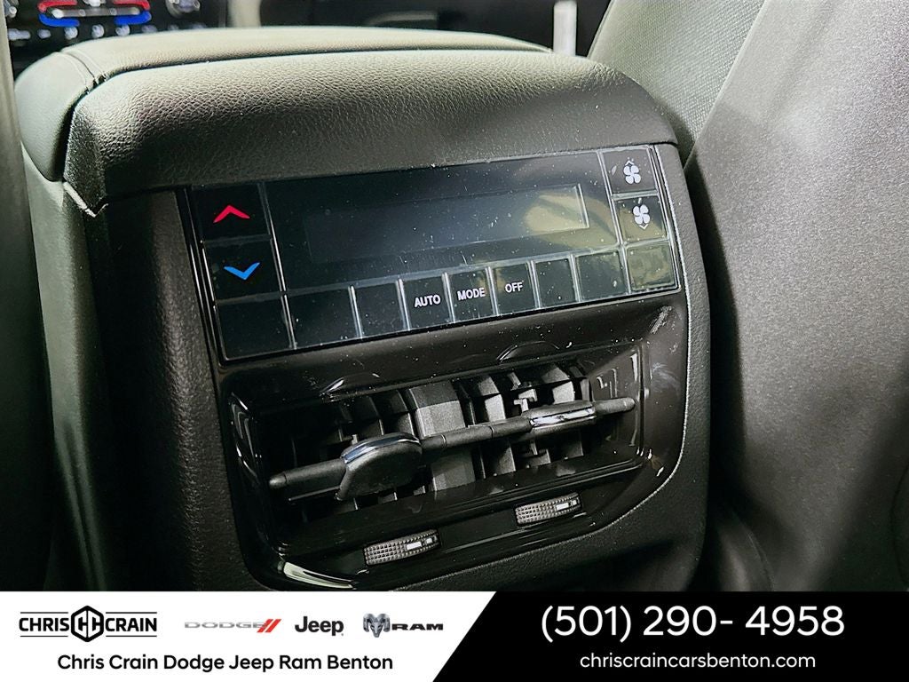 2026 Jeep Grand Cherokee GRAND CHEROKEE L LAREDO X 4X4