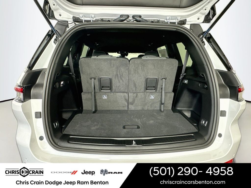 2026 Jeep Grand Cherokee GRAND CHEROKEE L LAREDO 4X4