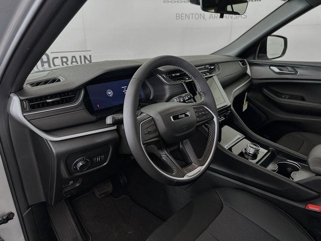 2025 Jeep Grand Cherokee GRAND CHEROKEE L LAREDO 4X4