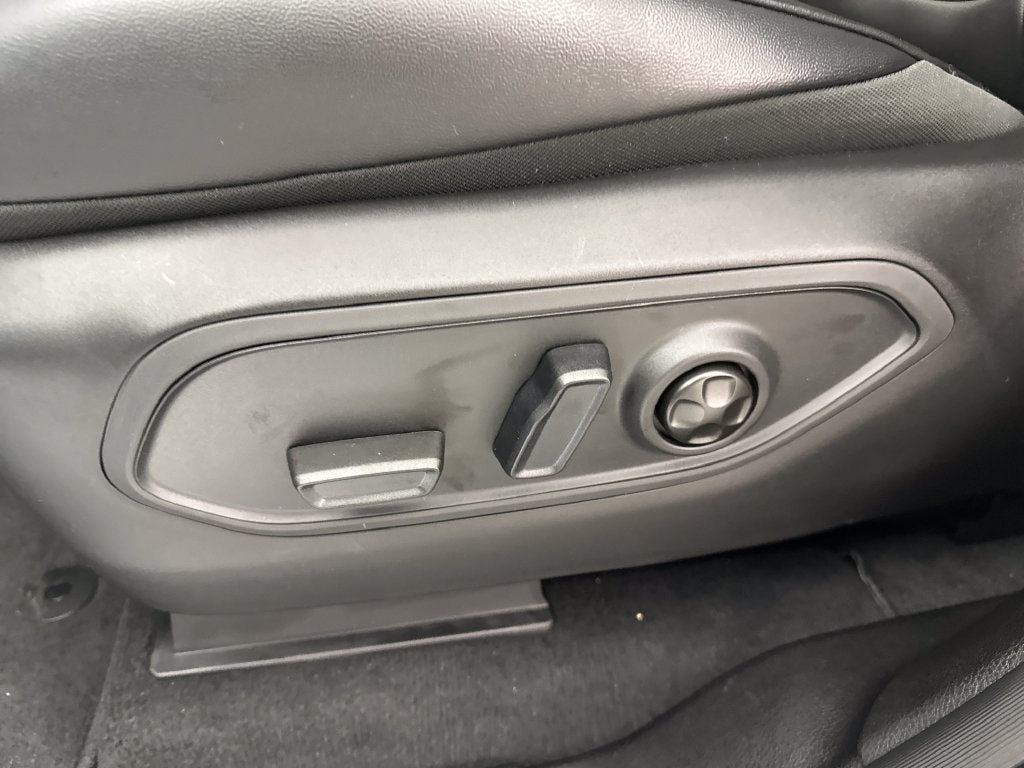 2027 Jeep Grand Cherokee GRAND CHEROKEE L LAREDO ALTITUDE 4X4