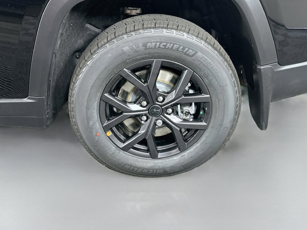 2027 Jeep Grand Cherokee GRAND CHEROKEE L LAREDO ALTITUDE 4X4