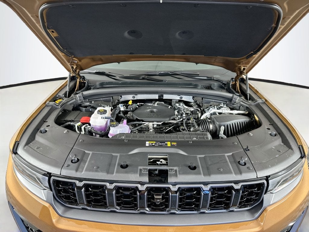 2027 Jeep Grand Cherokee GRAND CHEROKEE L LIMITED RESERVE 4X4