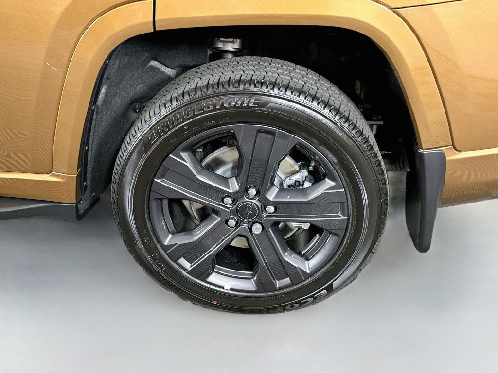 2027 Jeep Grand Cherokee GRAND CHEROKEE L LIMITED RESERVE 4X4