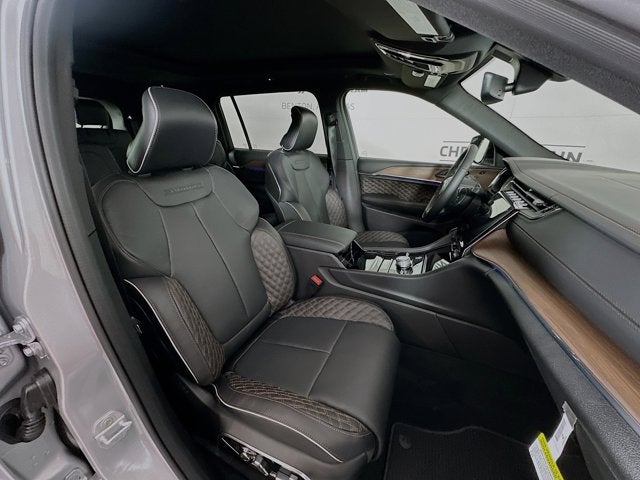 2025 Jeep Grand Cherokee GRAND CHEROKEE L SUMMIT 4X4