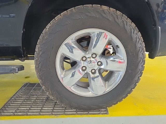 2017 RAM 1500 Lone Star Crew Cab 4x4 5'7' Box