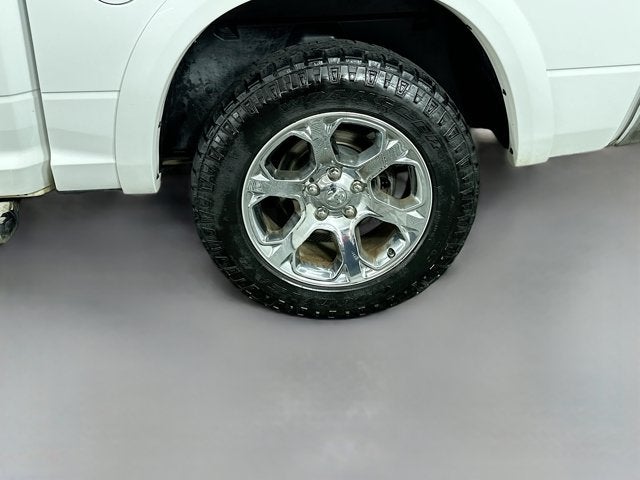 2017 RAM 1500 Laramie Crew Cab 4x4 5'7' Box