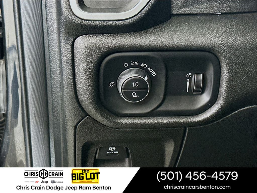 2022 RAM 1500 Big Horn Quad Cab 4x2 6'4' Box