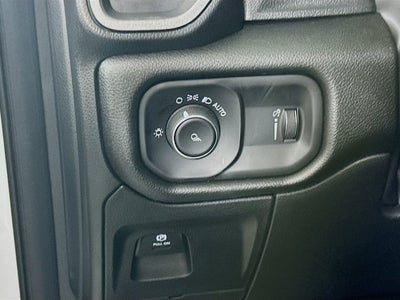 2026 RAM Ram 1500 RAM 1500 TRADESMAN CREW CAB 4X2 5'7' BOX