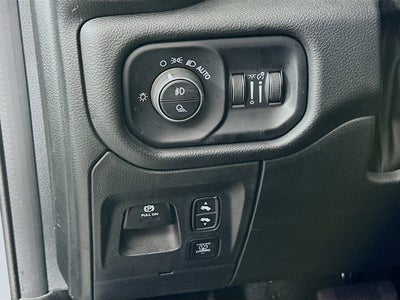 2025 RAM 1500 Big Horn Crew Cab 4x4 5'7' Box