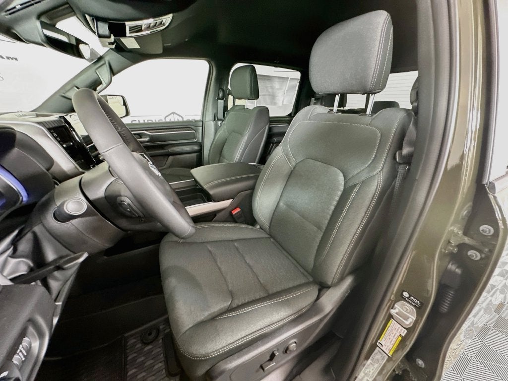 2027 RAM Ram 1500 RAM 1500 BIG HORN CREW CAB 4X4 5'7' BOX