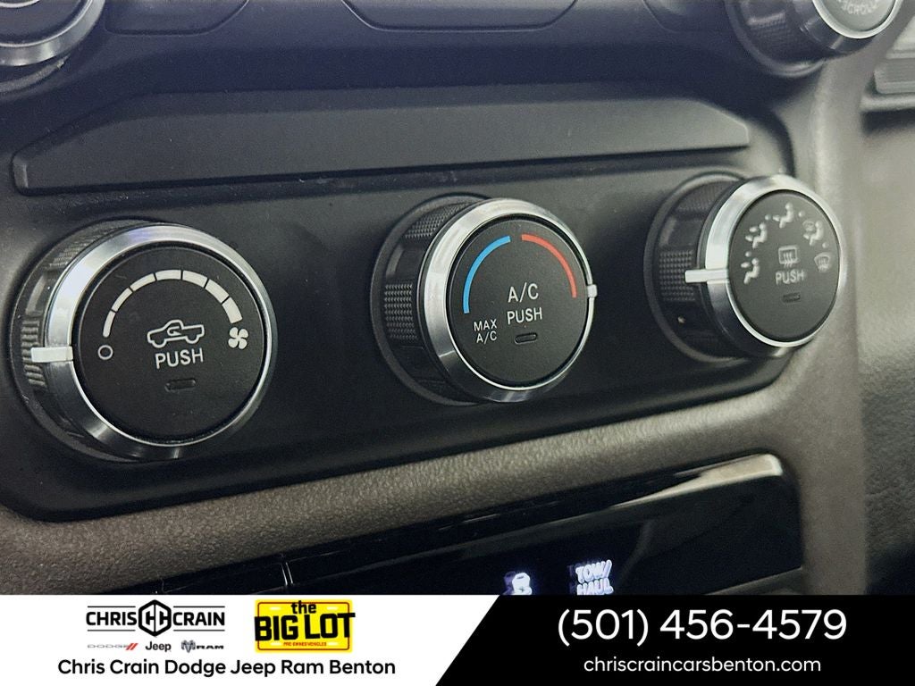 2022 RAM 1500 Big Horn Crew Cab 4x4 5'7' Box