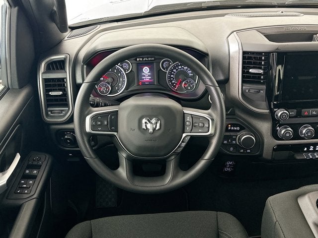 2026 RAM Ram 1500 RAM 1500 TRADESMAN CREW CAB 4X4 5'7' BOX