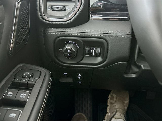 2026 RAM Ram 1500 RAM 1500 LIMITED CREW CAB 4X4 5'7' BOX