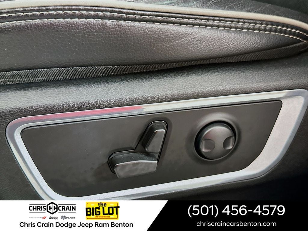 2023 RAM 1500 Laramie Crew Cab 4x4 5'7' Box