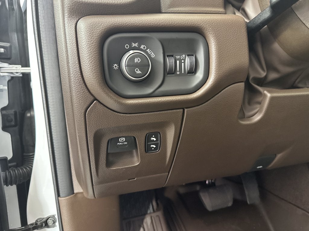 2027 RAM Ram 1500 RAM 1500 LARAMIE CREW CAB 4X4 5'7' BOX