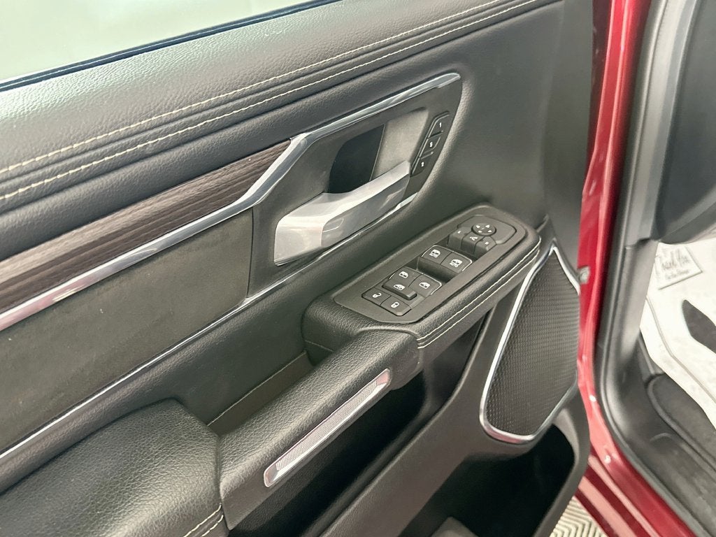2025 RAM 1500 Laramie Crew Cab 4x4 5'7' Box