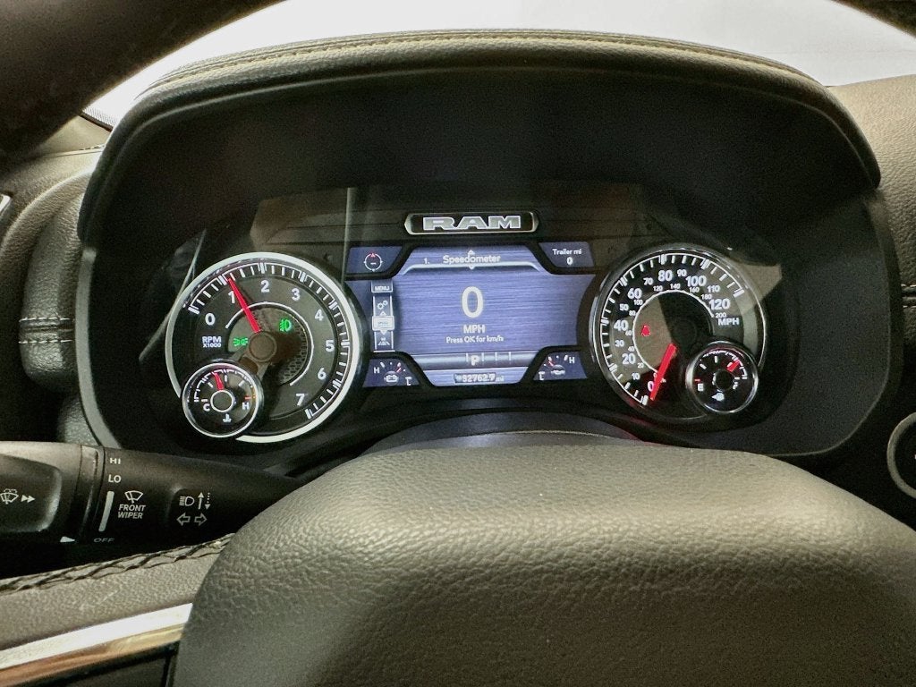 2025 RAM 1500 Laramie Crew Cab 4x4 5'7' Box
