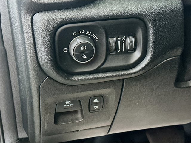 2021 RAM 1500 Laramie Crew Cab 4x4 5'7' Box