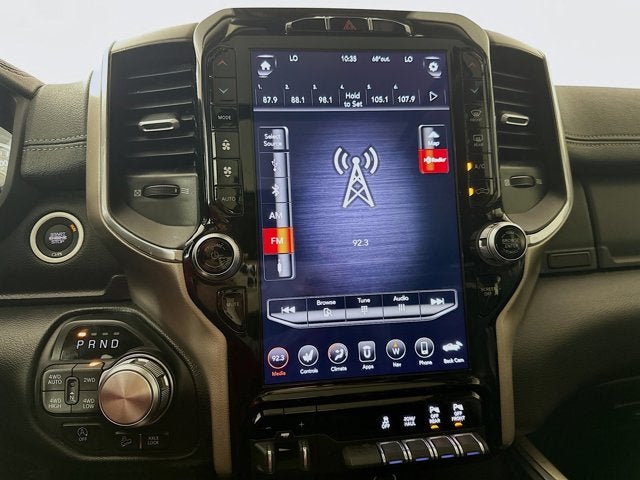 2021 RAM 1500 Laramie Crew Cab 4x4 5'7' Box