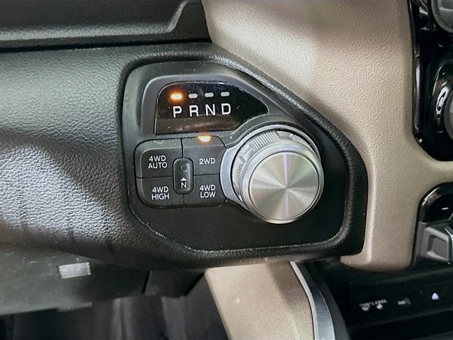 2019 RAM 1500 Laramie Crew Cab 4x4 5'7' Box