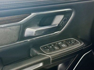 2022 RAM 1500 Laramie Crew Cab 4x4 5'7' Box