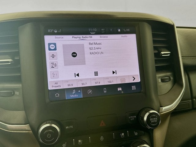 2022 RAM 1500 Laramie Crew Cab 4x4 5'7' Box