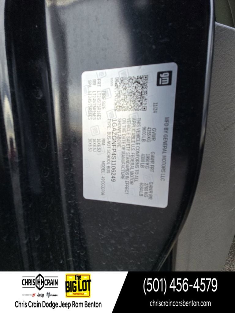 2025 Chevrolet Express 3500 LS Passenger