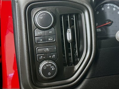 2022 Chevrolet Silverado 1500 4WD Crew Cab Short Bed Custom