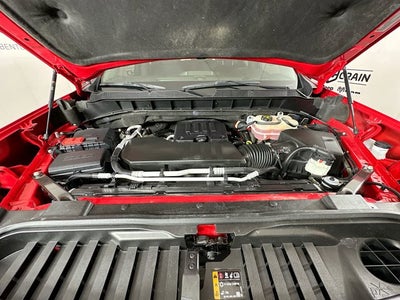 2022 Chevrolet Silverado 1500 4WD Crew Cab Short Bed Custom