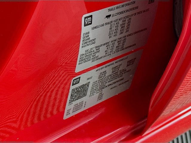 2022 Chevrolet Silverado 1500 4WD Crew Cab Short Bed Custom