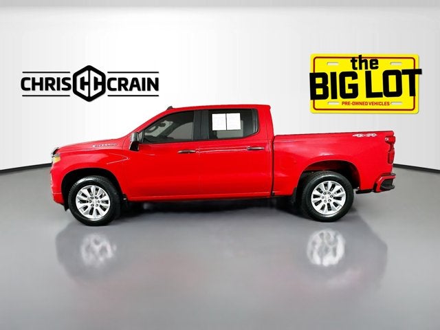 2022 Chevrolet Silverado 1500 4WD Crew Cab Short Bed Custom