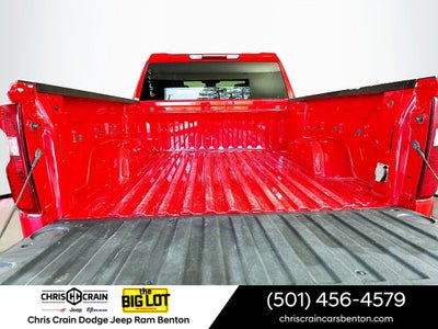 2022 Chevrolet Silverado 1500 4WD Crew Cab Short Bed Custom