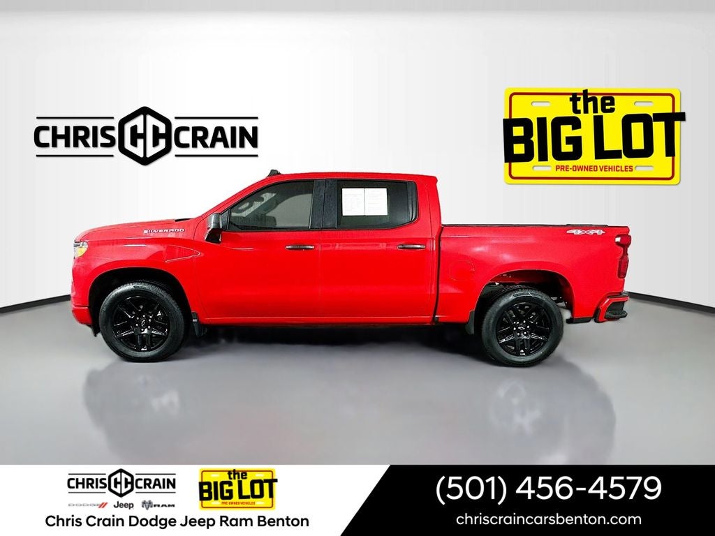 2023 Chevrolet Silverado 1500 4WD Crew Cab Short Bed Custom