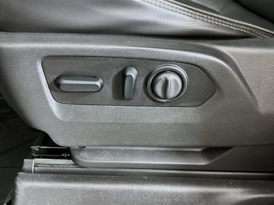 2021 Chevrolet Silverado 1500 4WD Crew Cab Short Bed High Country