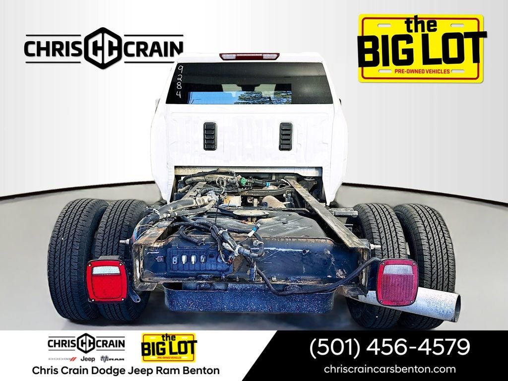 2024 GMC Sierra 3500HD Chassis Pro