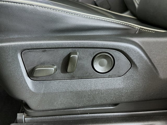 2021 GMC Yukon 2WD SLT