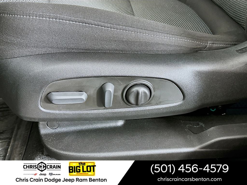 2023 Chevrolet Traverse FWD LT Cloth