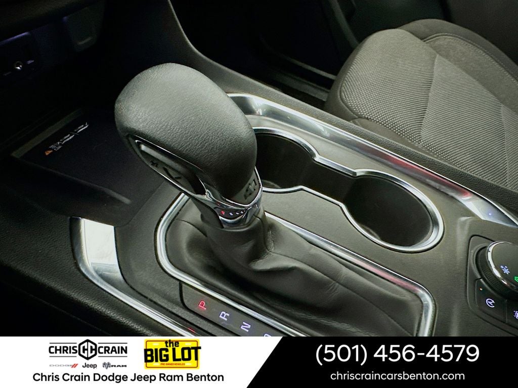 2023 Chevrolet Traverse FWD LT Cloth