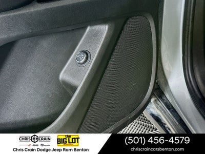 2023 Chevrolet Traverse FWD LT Cloth