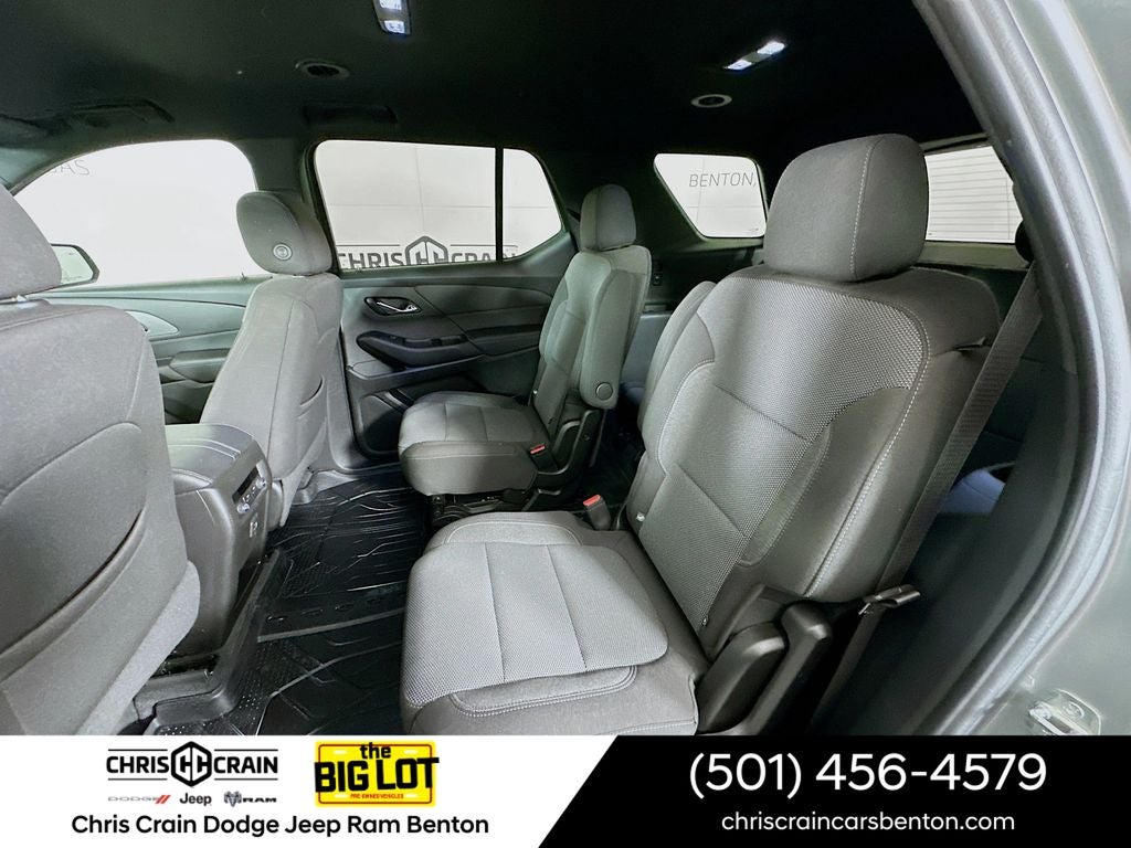 2023 Chevrolet Traverse FWD LT Cloth