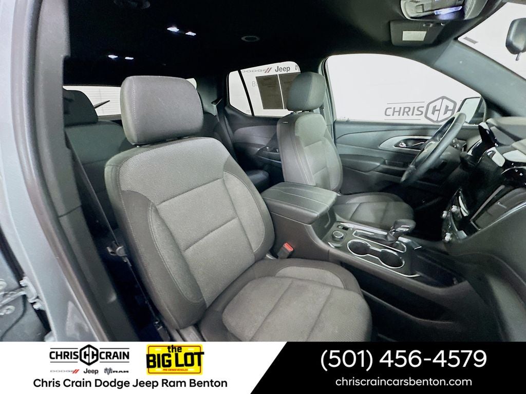 2023 Chevrolet Traverse FWD LT Cloth