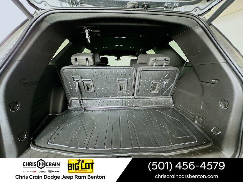 2023 Chevrolet Traverse FWD LT Cloth