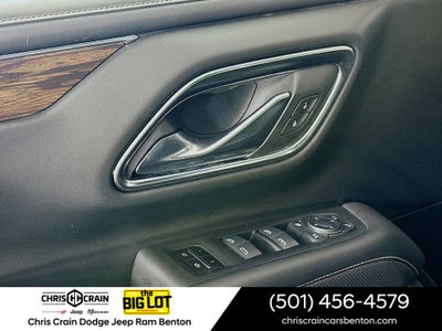 2023 Chevrolet Suburban 4WD Premier