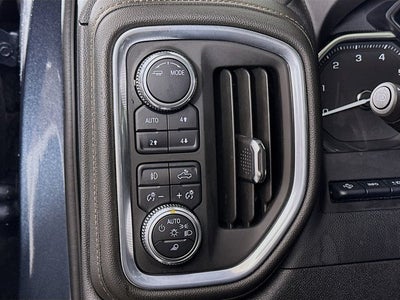 2022 GMC Sierra 1500 Limited 4WD Crew Cab Short Box AT4