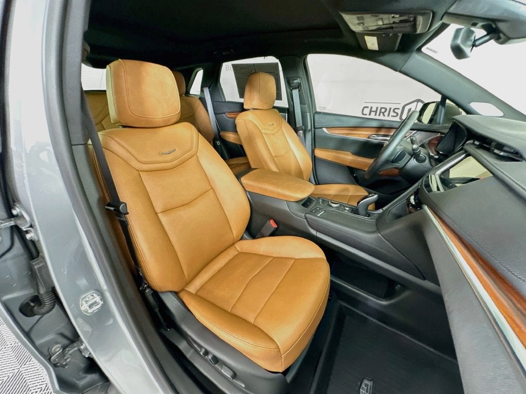 2025 Cadillac XT5 FWD Premium Luxury