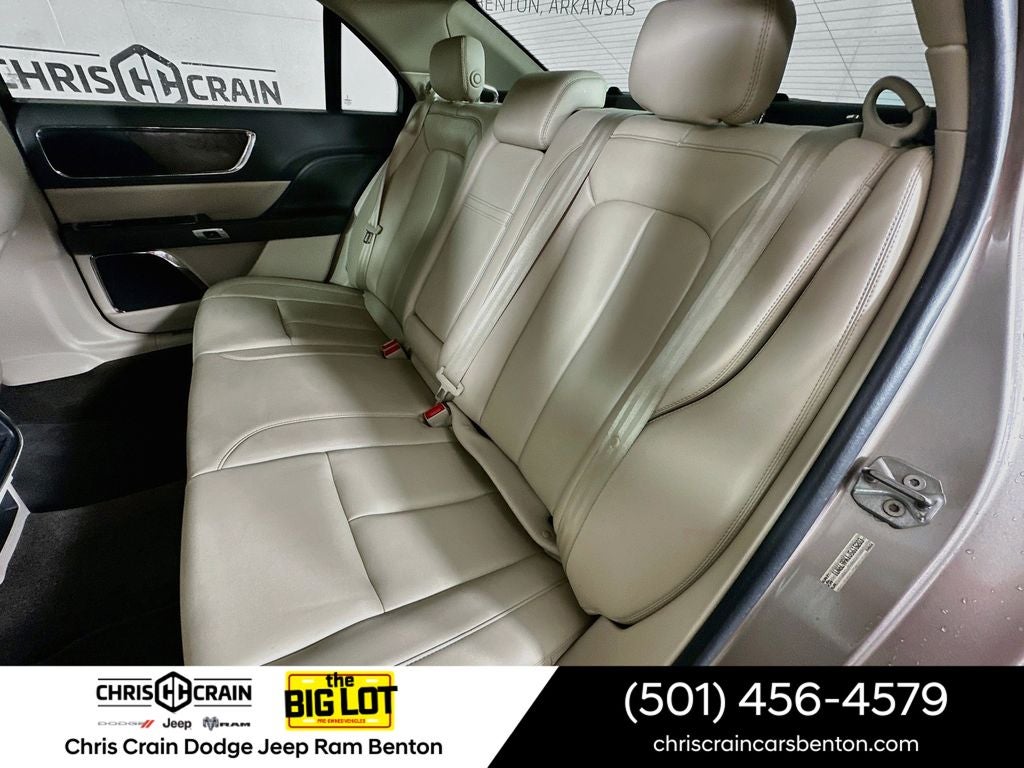 2018 Lincoln Continental Premiere