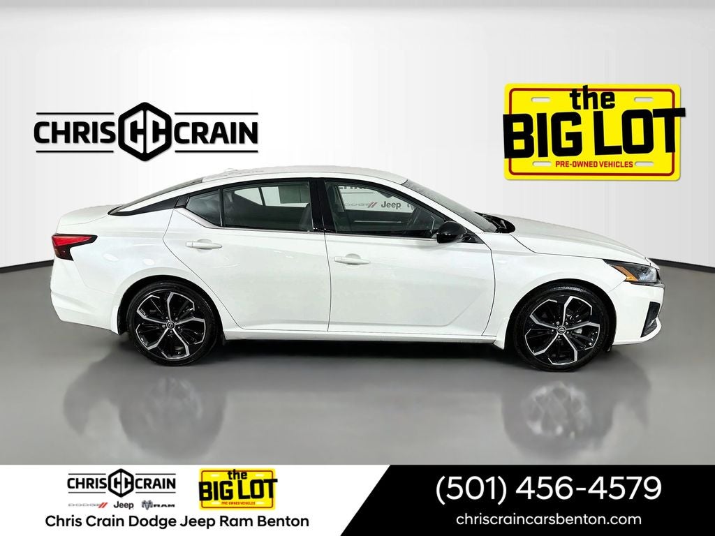 2023 Nissan Altima SR FWD