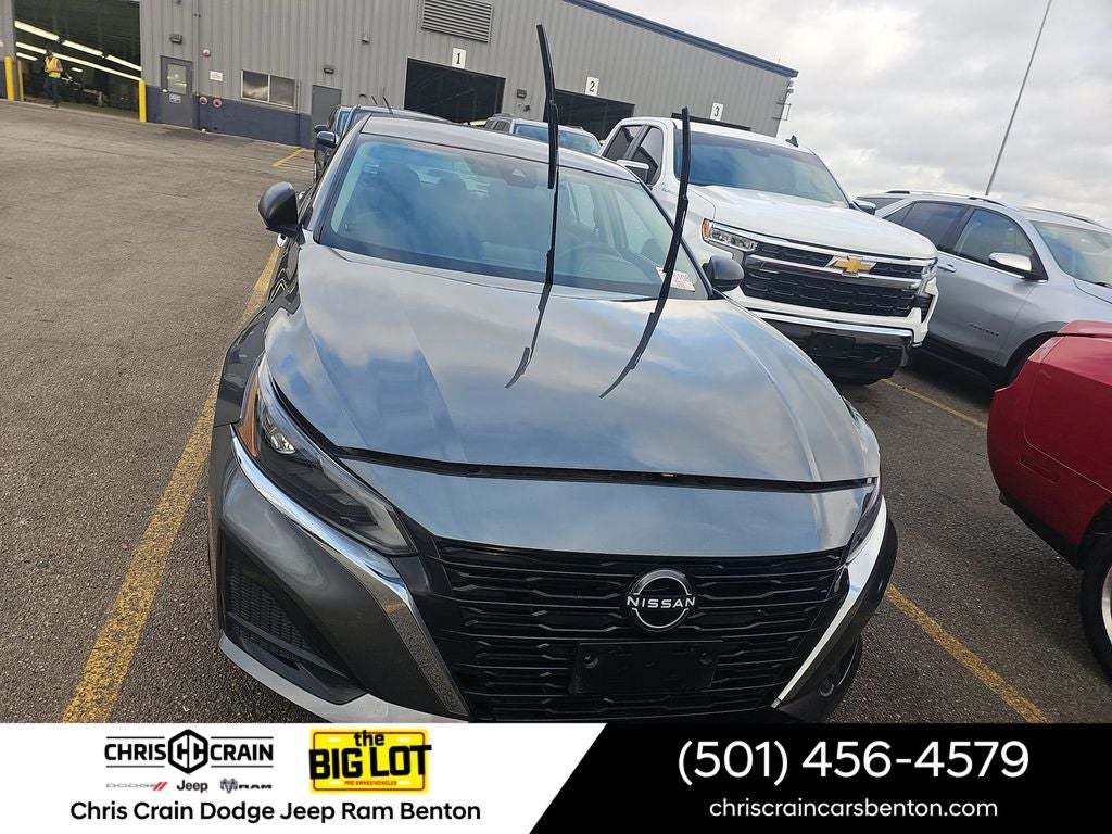 2025 Nissan Altima SV FWD